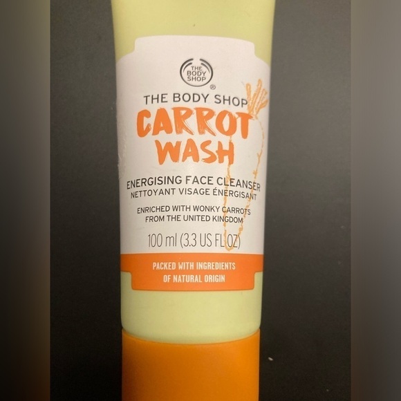 The Body Shop carrot wash. Energising face cleanser in 3.3 fl oz size - Picture 1 of 6